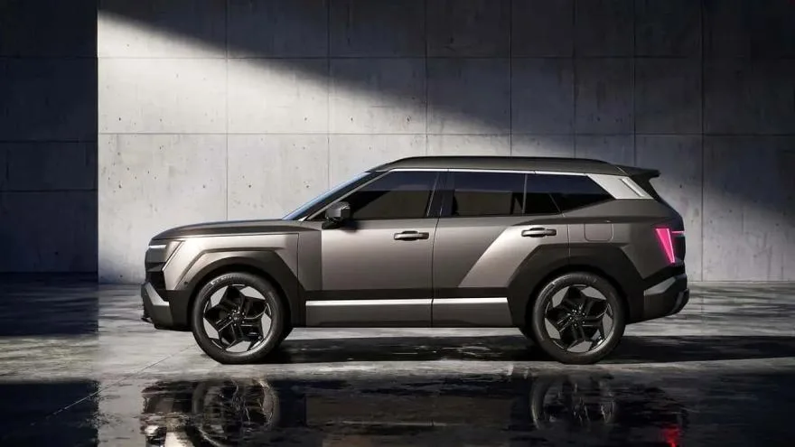 Hyundai Tucson 2027 de perfil