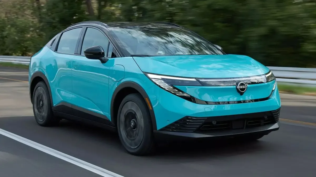 2026-Nissan-Leaf-Exterior-1