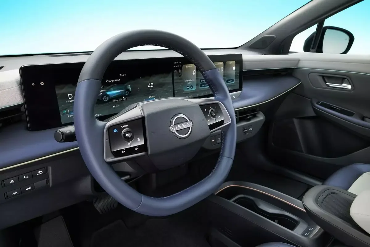 2026-Nissan-Leaf-Interior-4