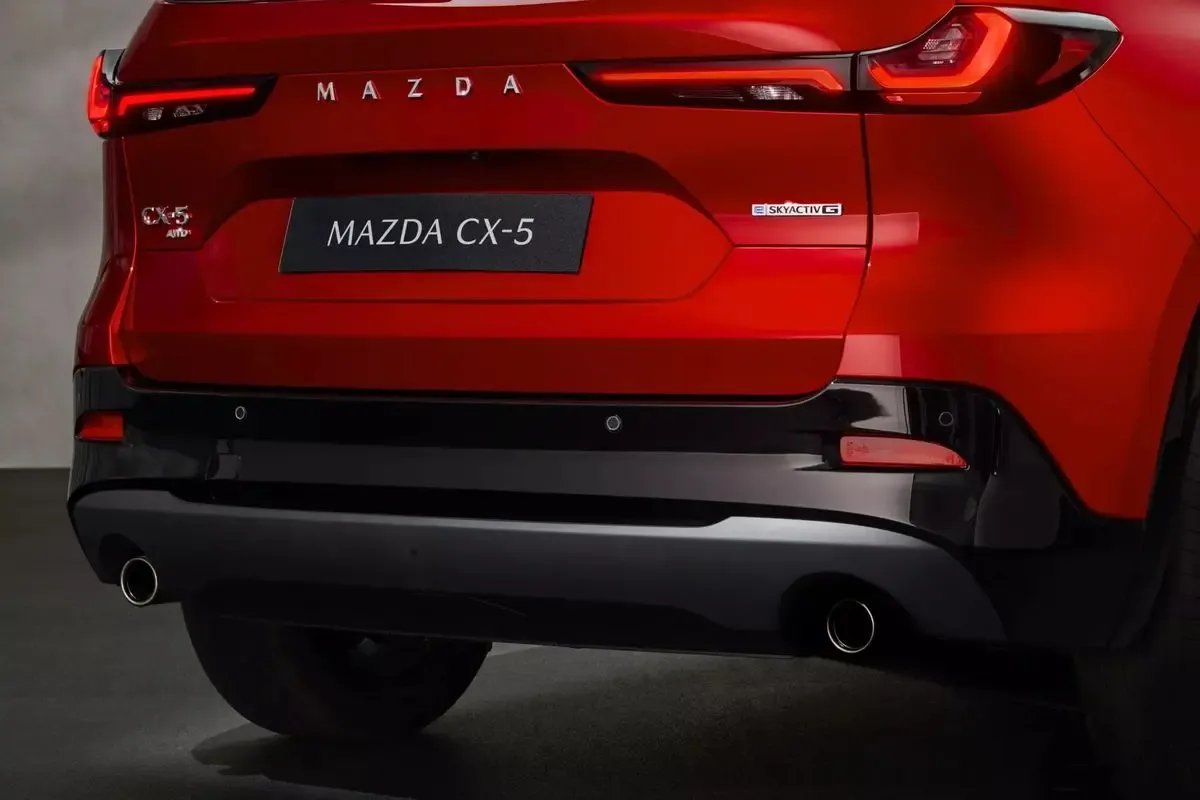 El Mazda CX-5 2026 Seguridad trasera