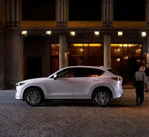 Mazda CX-5 lateral