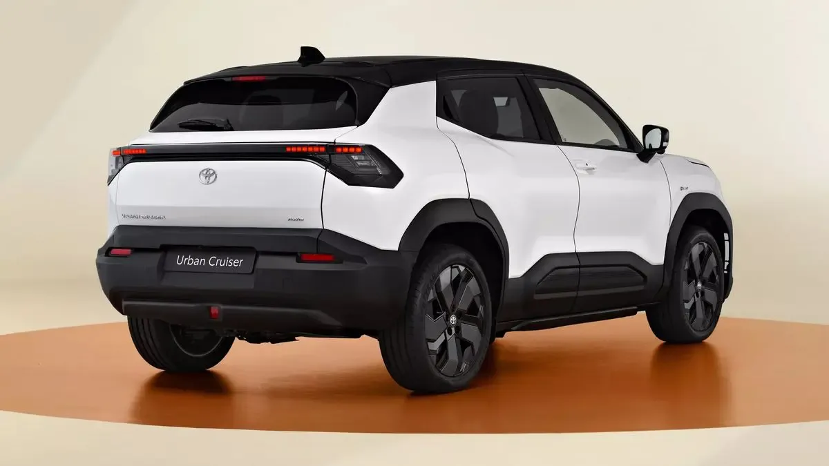 Toyota-Urban-Cruiser-10