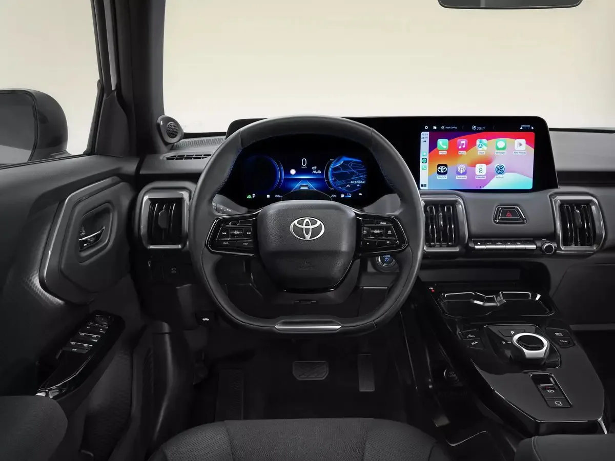 Toyota-Urban-Cruiser-24