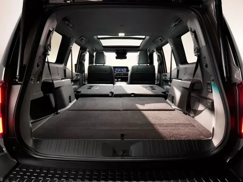 2024-Toyota-Land-Cruiser-8-1