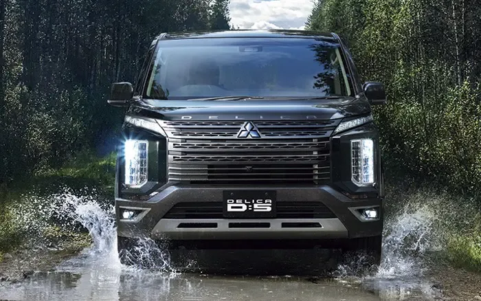 Mitsubishi Delica 2027 frontal