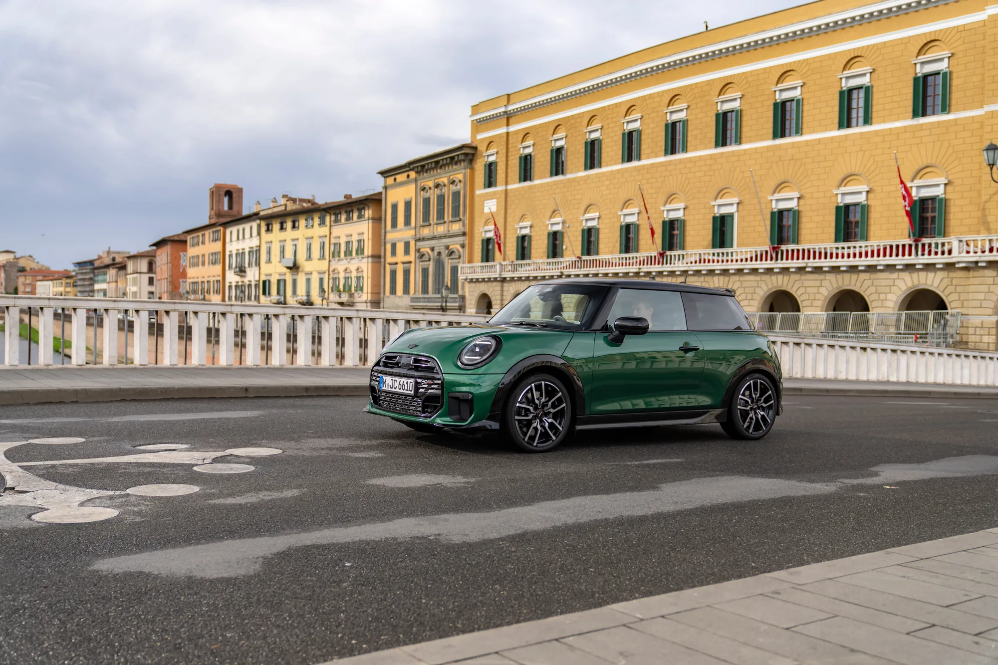 Mini Cooper S 2025, el deportivo más asequible con motor turbo de 204 CV