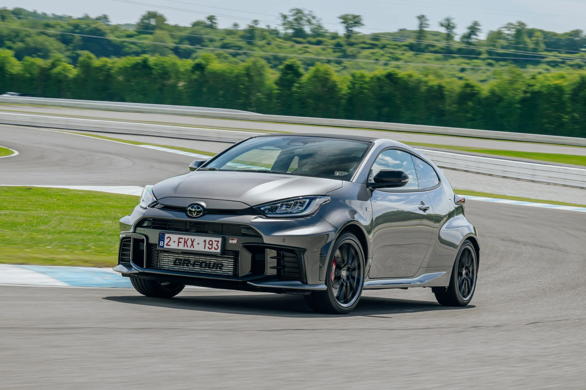 Toyota GR Yaris 2024 motor turbo 280 CV tracción integral GR-FOUR, el hot hatch definitivo de rally