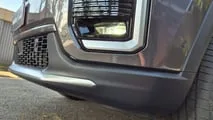 Identificação MHEV em verde na traseira do Jeep Commander 2027