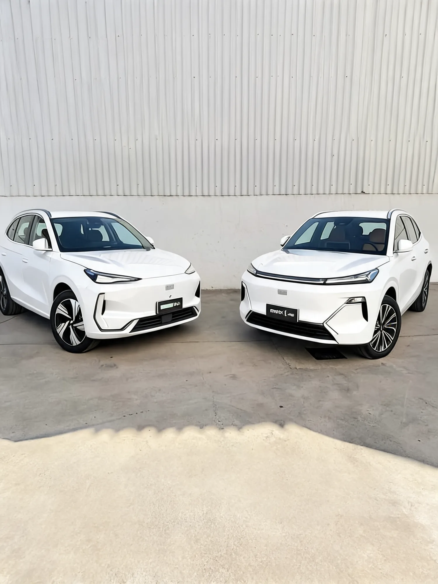 Geely EX5 EV e EX5 EM-i percorrem a rodovia durante o teste de 450 km de São Paulo ao Rio