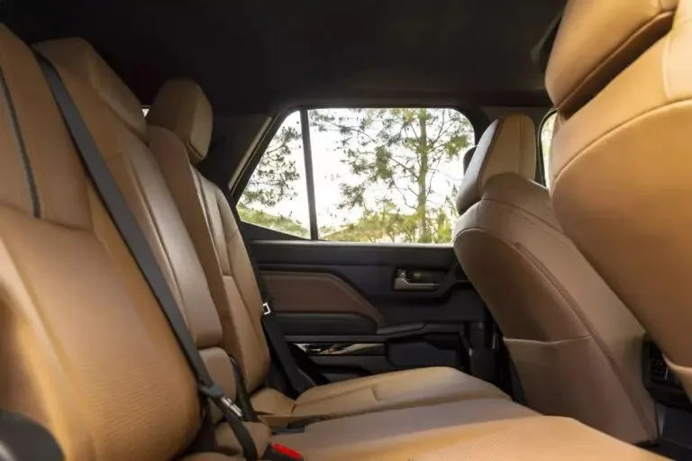 interior Toyota 4Runner Sexta generación 2026