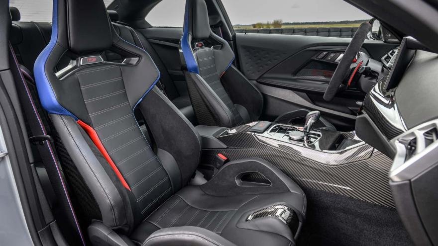 nuevo-BMW-M2-CS-2026-3 BMW M2 CS 2026 menos peso más potencia y tracción trasera