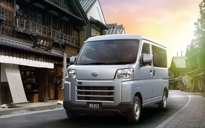 6.-Daihatsu-Hijet-Cargo Top 10 de Miniautos en el 2025: Pequeños pero atractivos