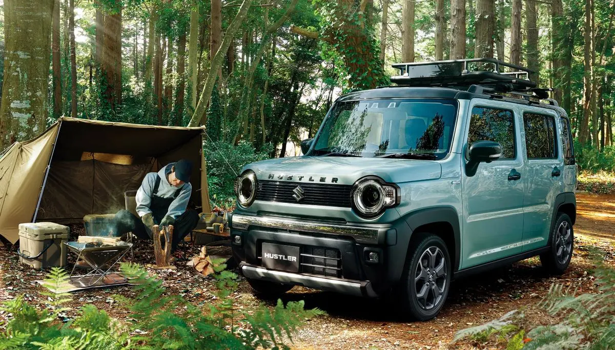 8.-Suzuki-Hustler Top 10 de Miniautos en el 2025: Pequeños pero atractivos