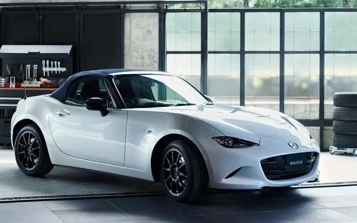 Mazda-Roadster 25 autos deportivos recomendados que todos pueden permitirse