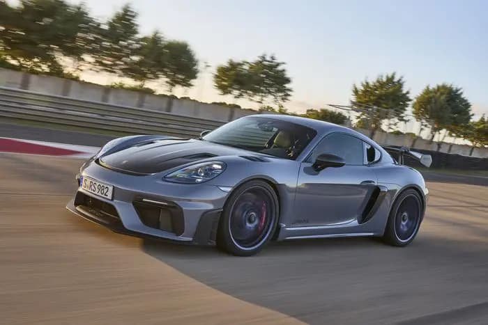 Porsche-718-Cayman 25 autos deportivos recomendados que todos pueden permitirse