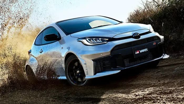 Toyota-GR-Yaris 25 autos deportivos recomendados que todos pueden permitirse