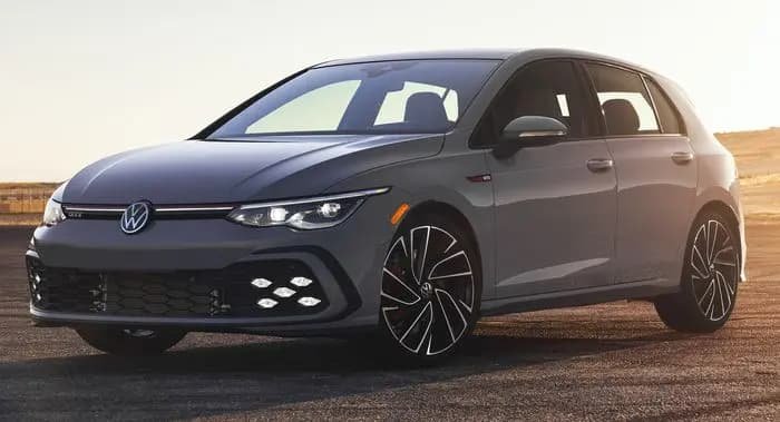 Volkswagen-Golf-GTI 25 autos deportivos recomendados que todos pueden permitirse