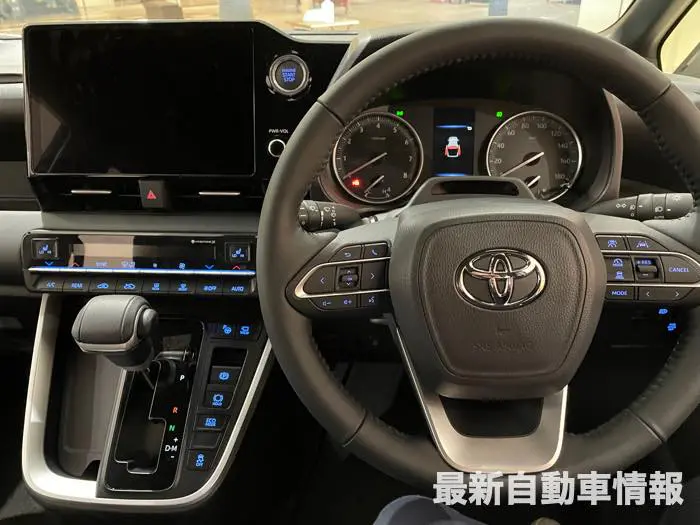 2022-toyota-noah-voxy-14