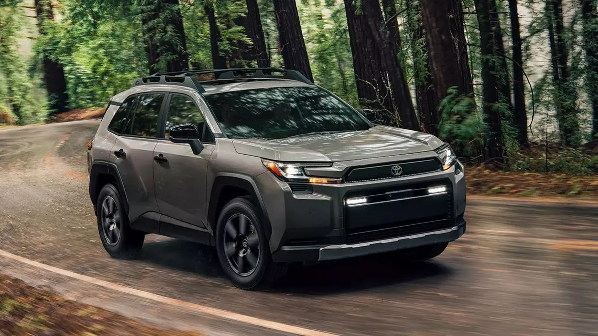 Toyota RAV4 2026 En calle