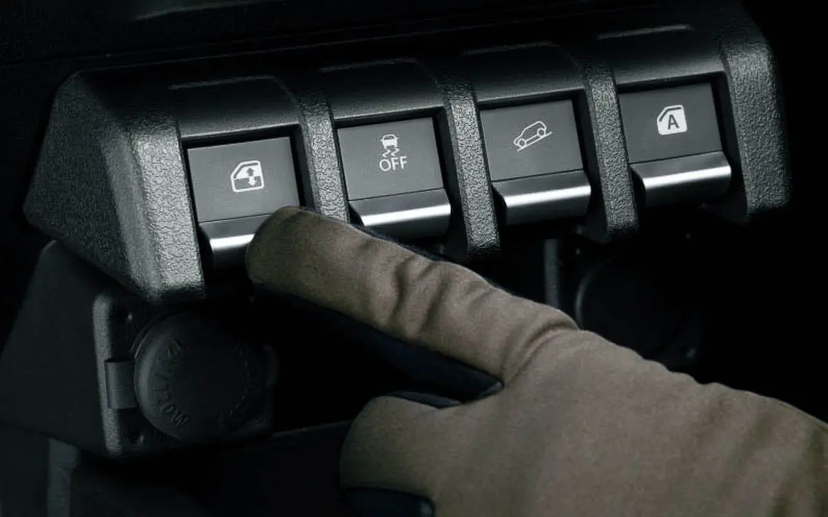 jimmy-nomad-5-door-10