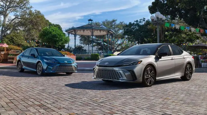 Así es el Toyota Camry 2025: El renacer de un clásico