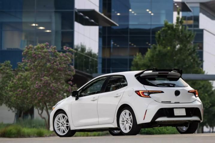 Toyota Corolla Hatchback 2026 estrena edición FX